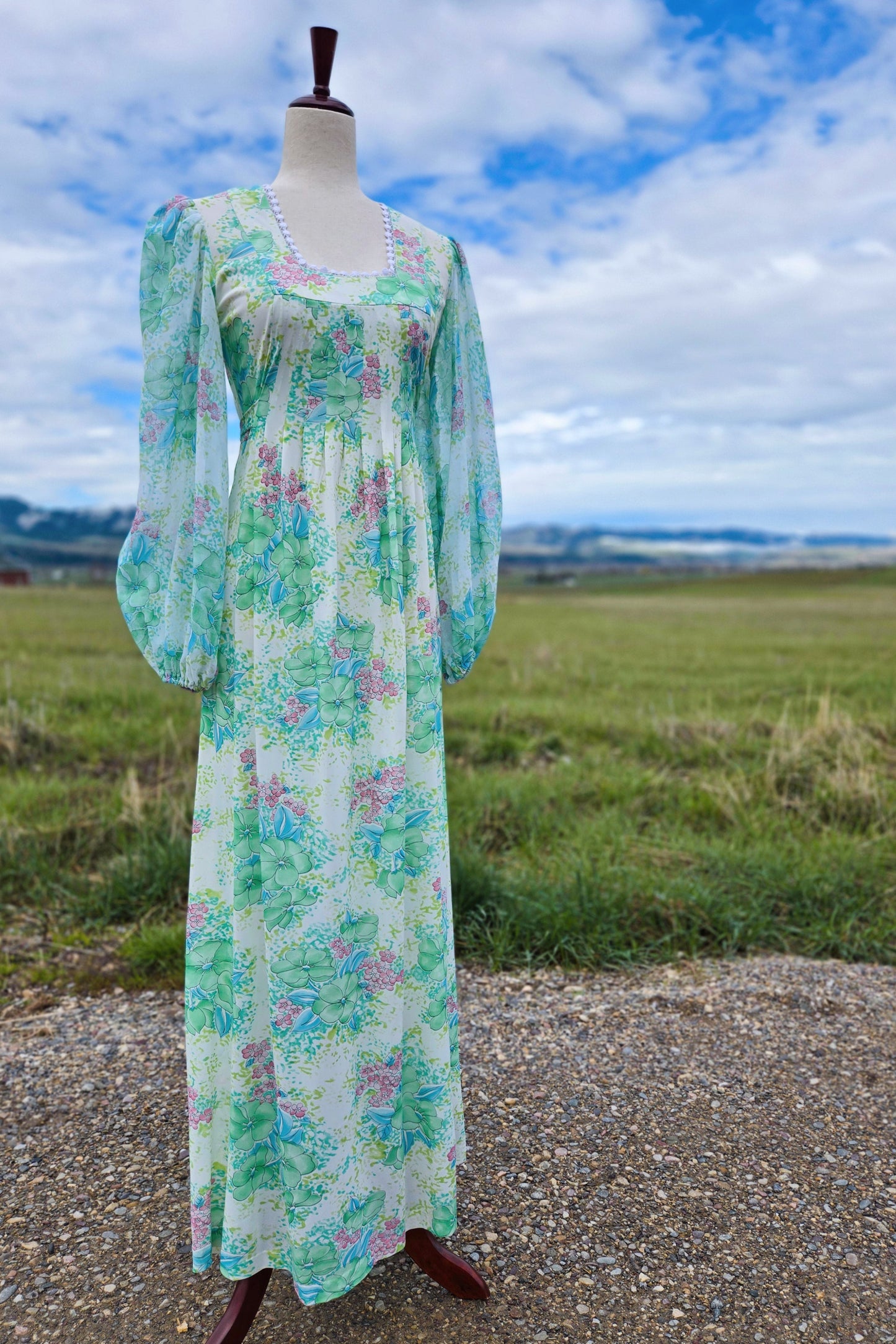 Vintage Mint Green Floral Gypsy Sleeve Dress - Small