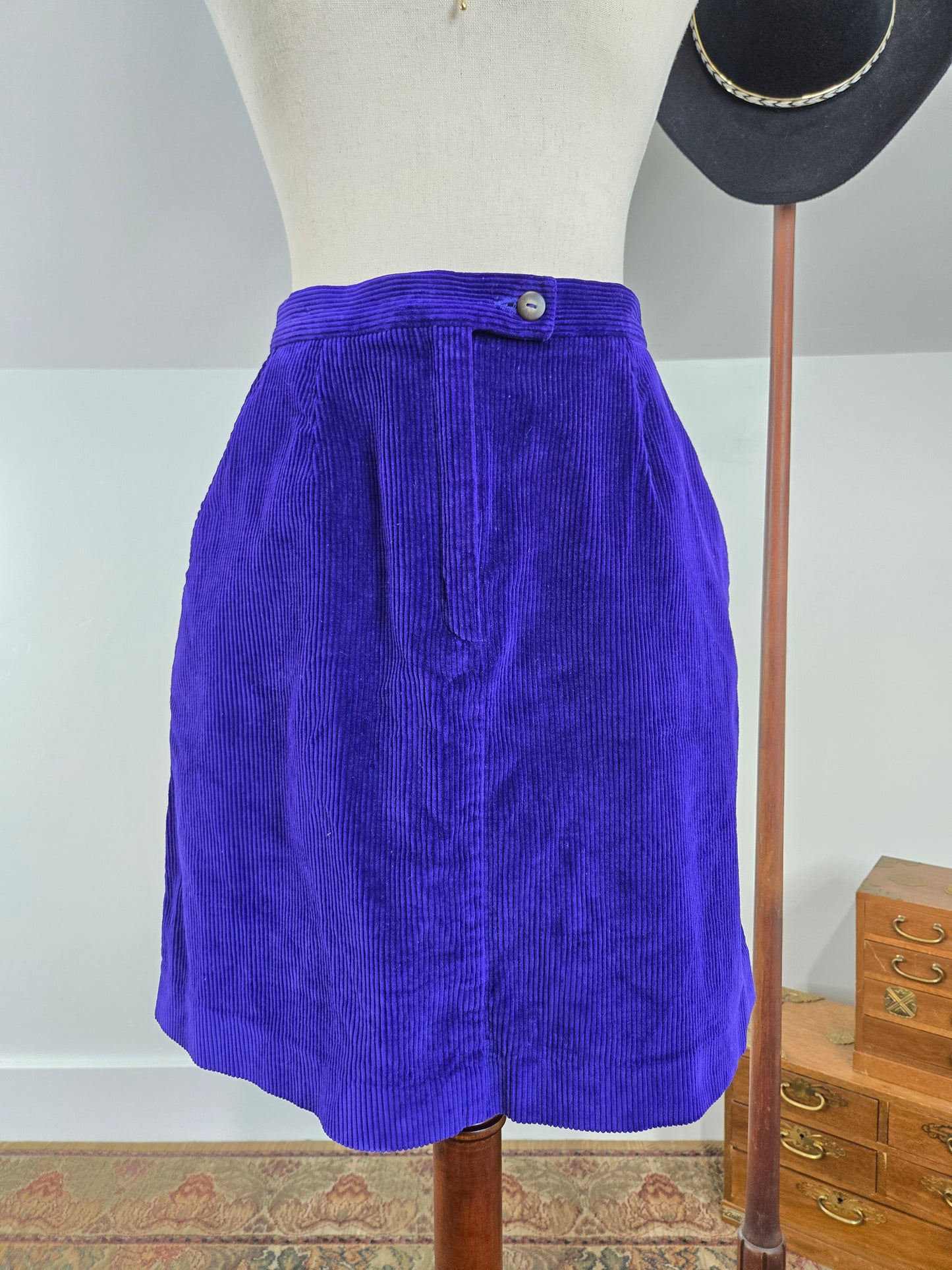 Liz Sport Vintage Purple Cotton Corduroy Skirt - small
