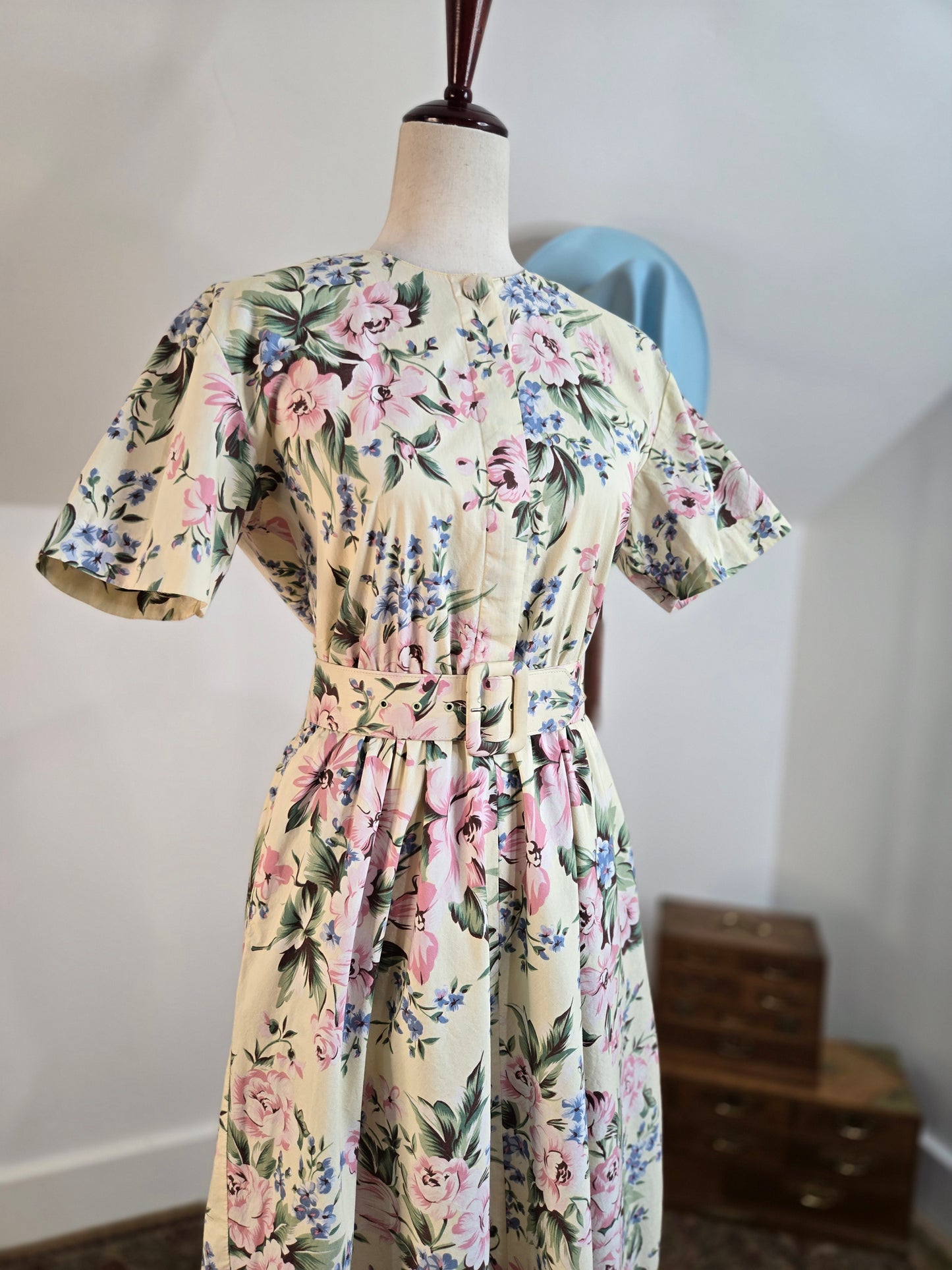 All Week Long 80s Cotton Floral Dress - medium