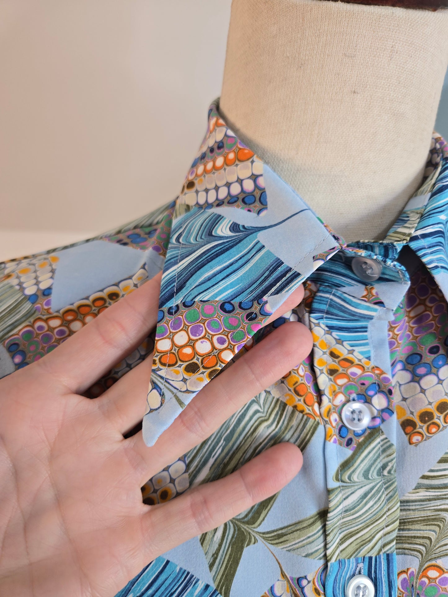 Allison Peters Vintage 70s Psychedelic Dagger Collar Shirt - XS/S