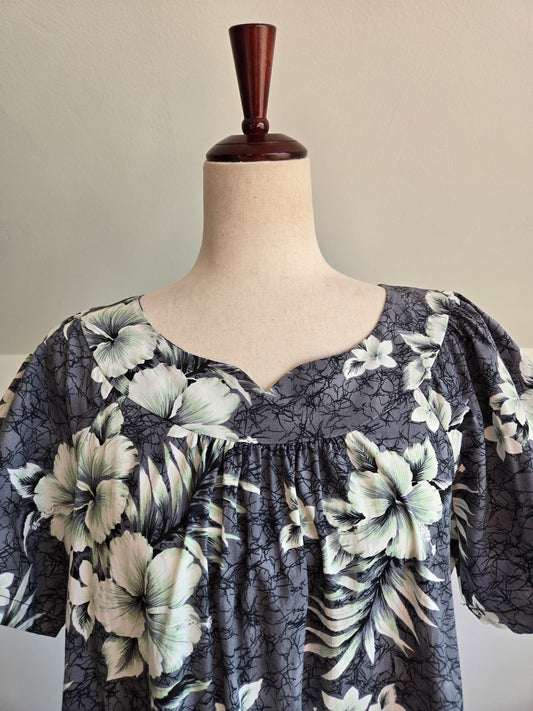 Two Palms Vintage Cotton Black Hawaiian Muumuu - large