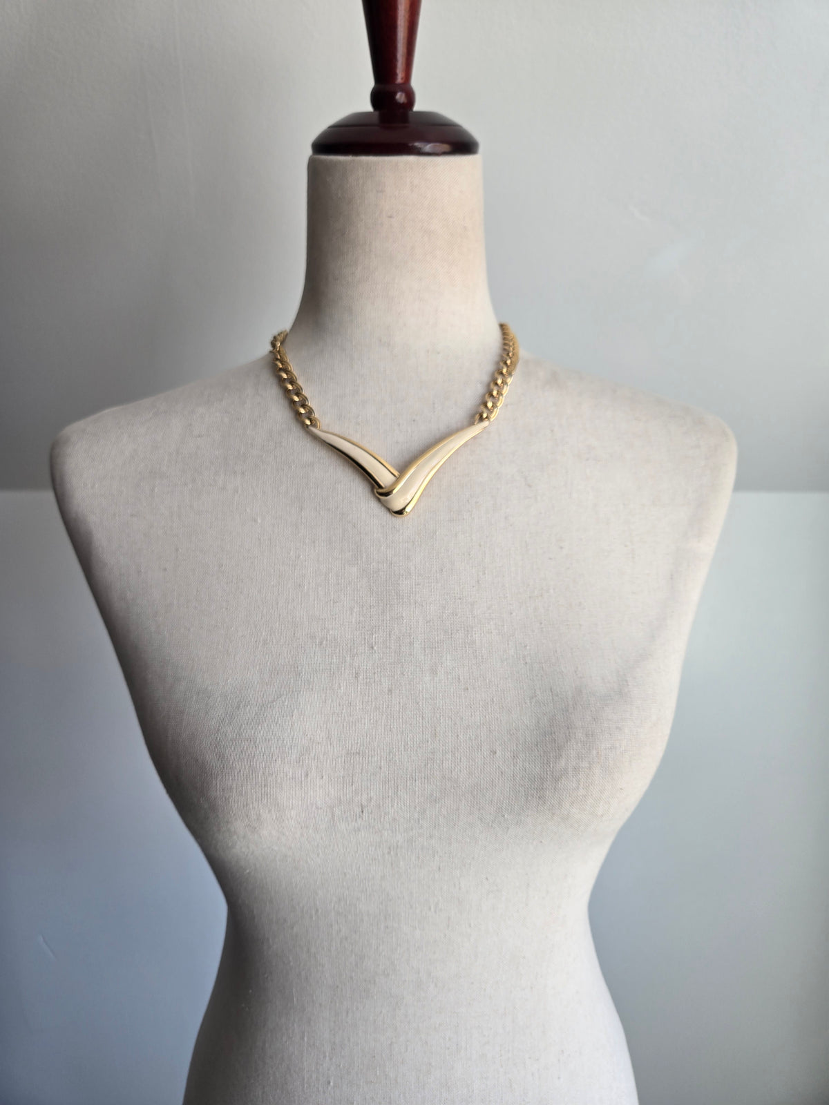 Monet Vintage 80s Enamel Necklace
