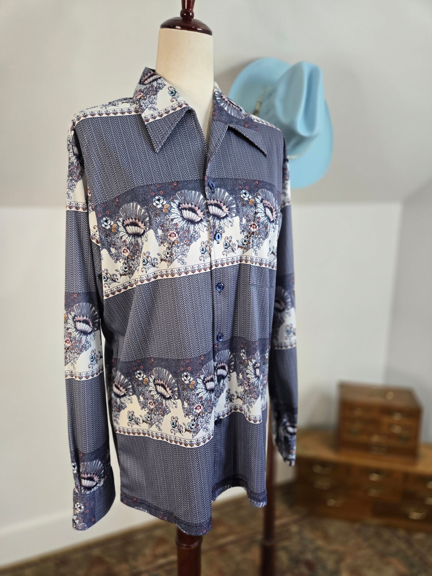 Joel Vintage 70s Navy Print Top - large