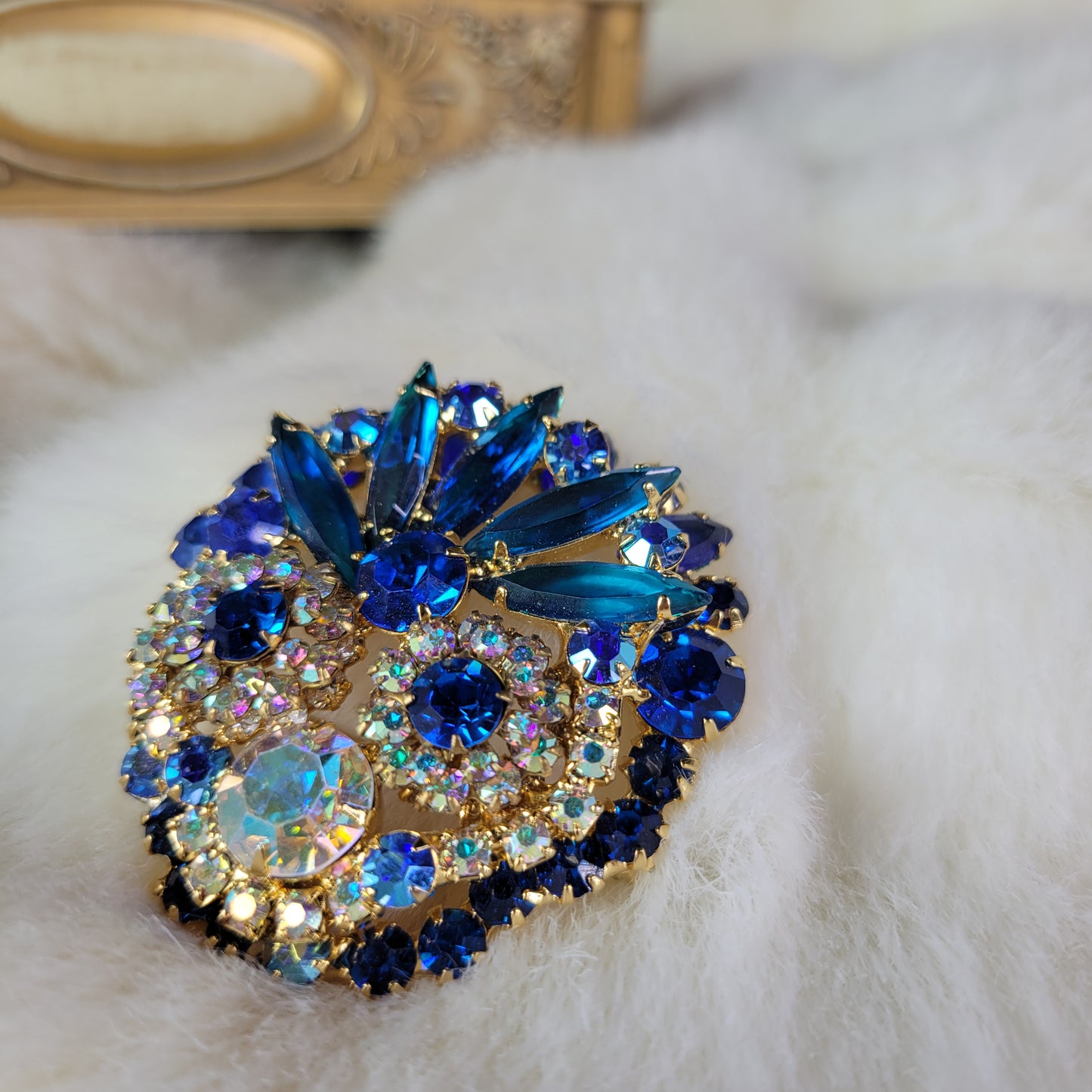 Vintage Aurora Borealis Royal Blue Rhinestone Brooch