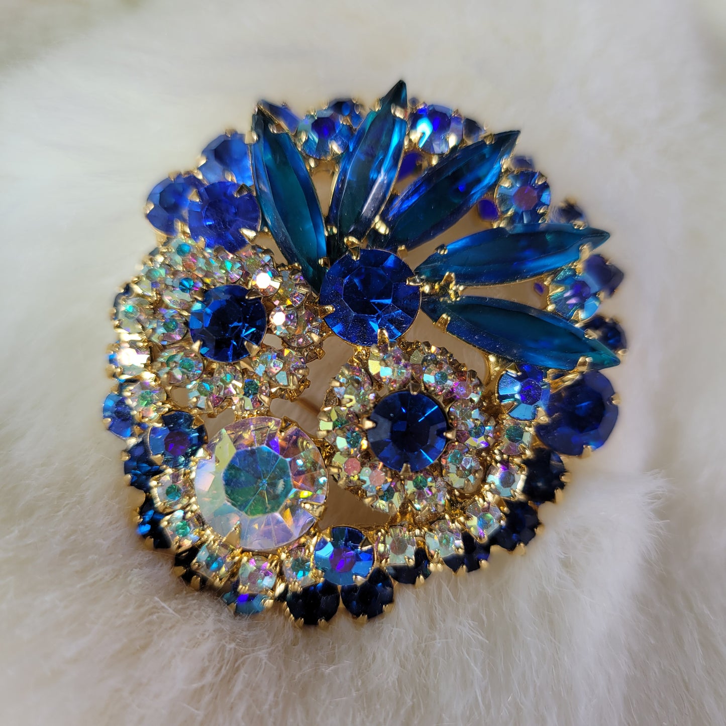 Vintage Aurora Borealis Royal Blue Rhinestone Brooch