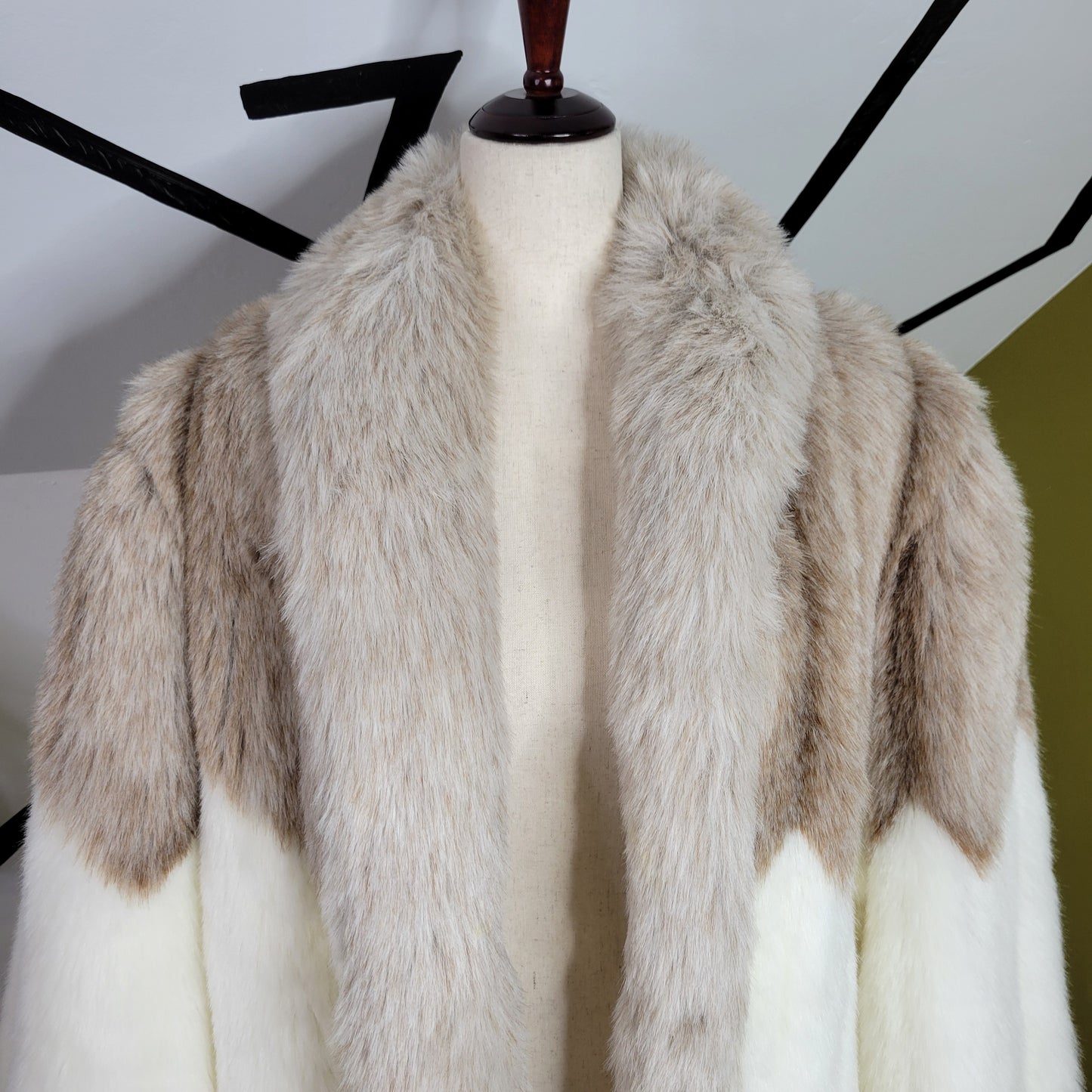 Saxton Hall 70s Vintage Faux Fur Long Coat - XL