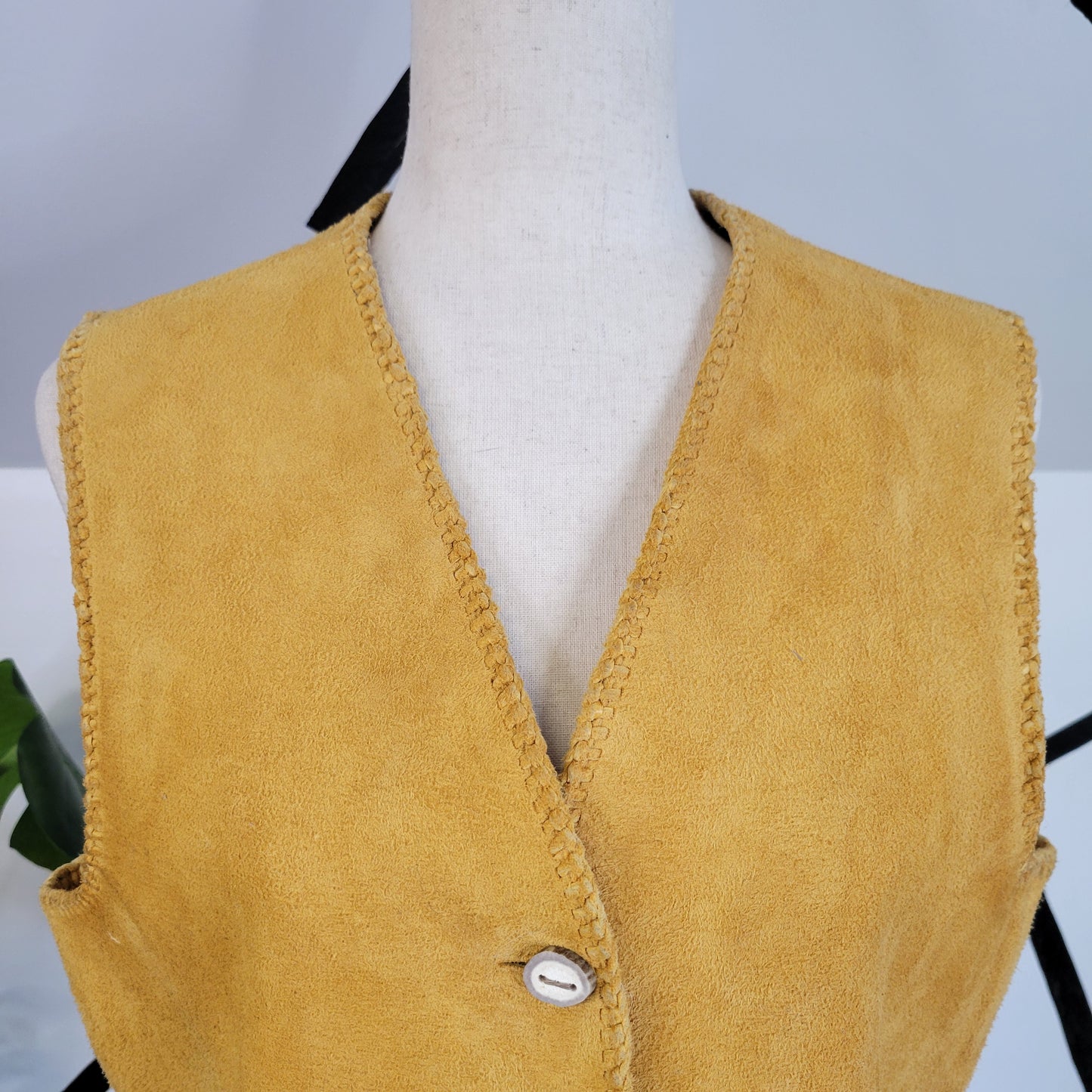 Vintage Wyoming Fur and Leather Company Genuine Suede Leather Vest - medium