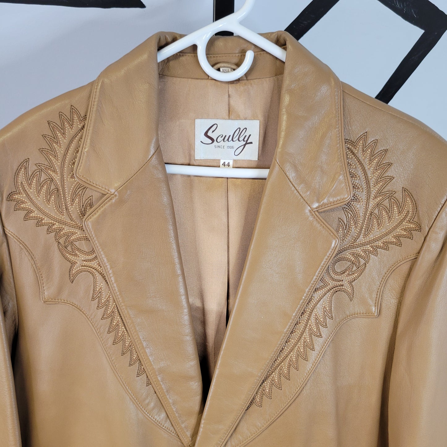 Scully Leather Western Blazer with Embellishments - size 44