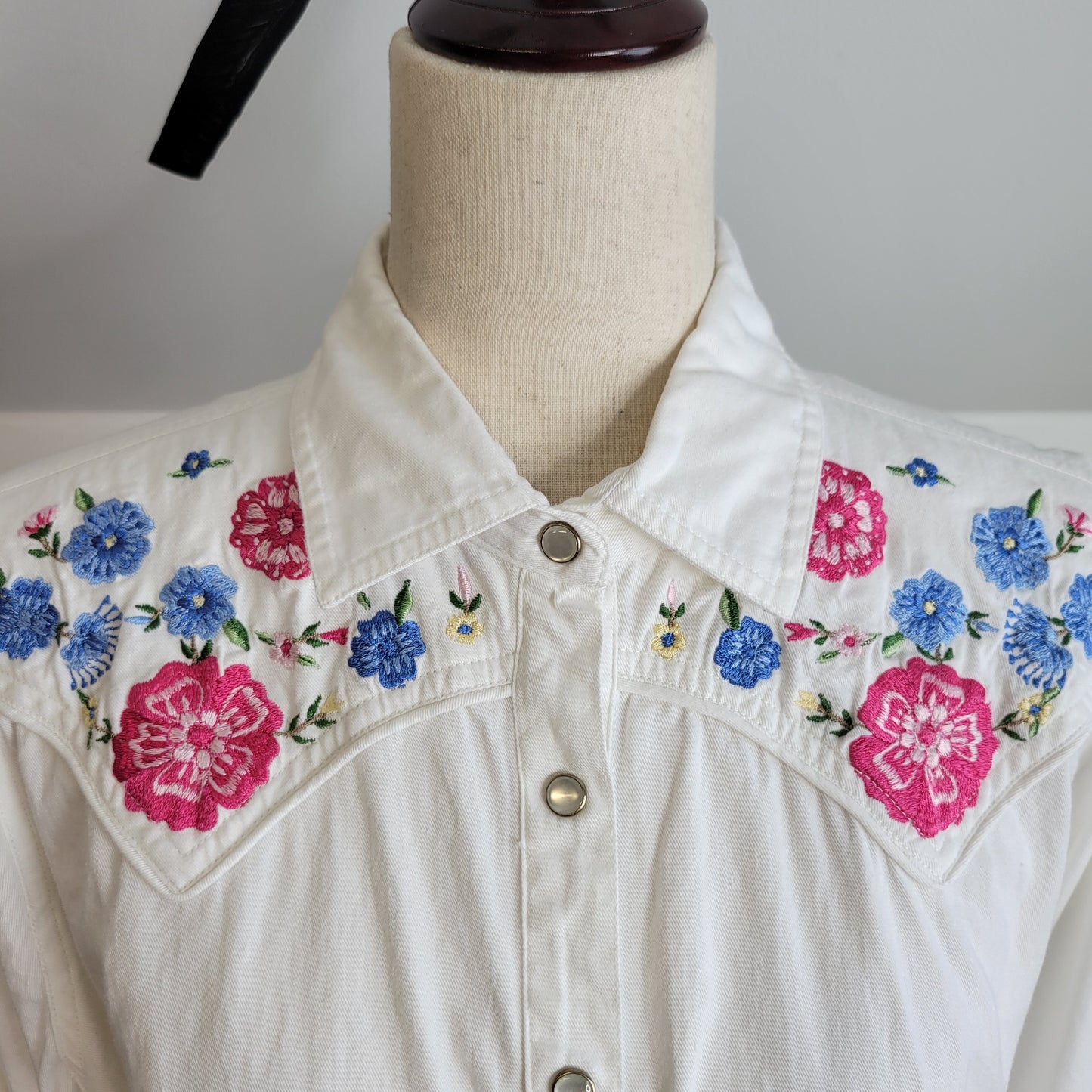 Adobe Rose Vintage Floral Embroidered Western Shirt - XL