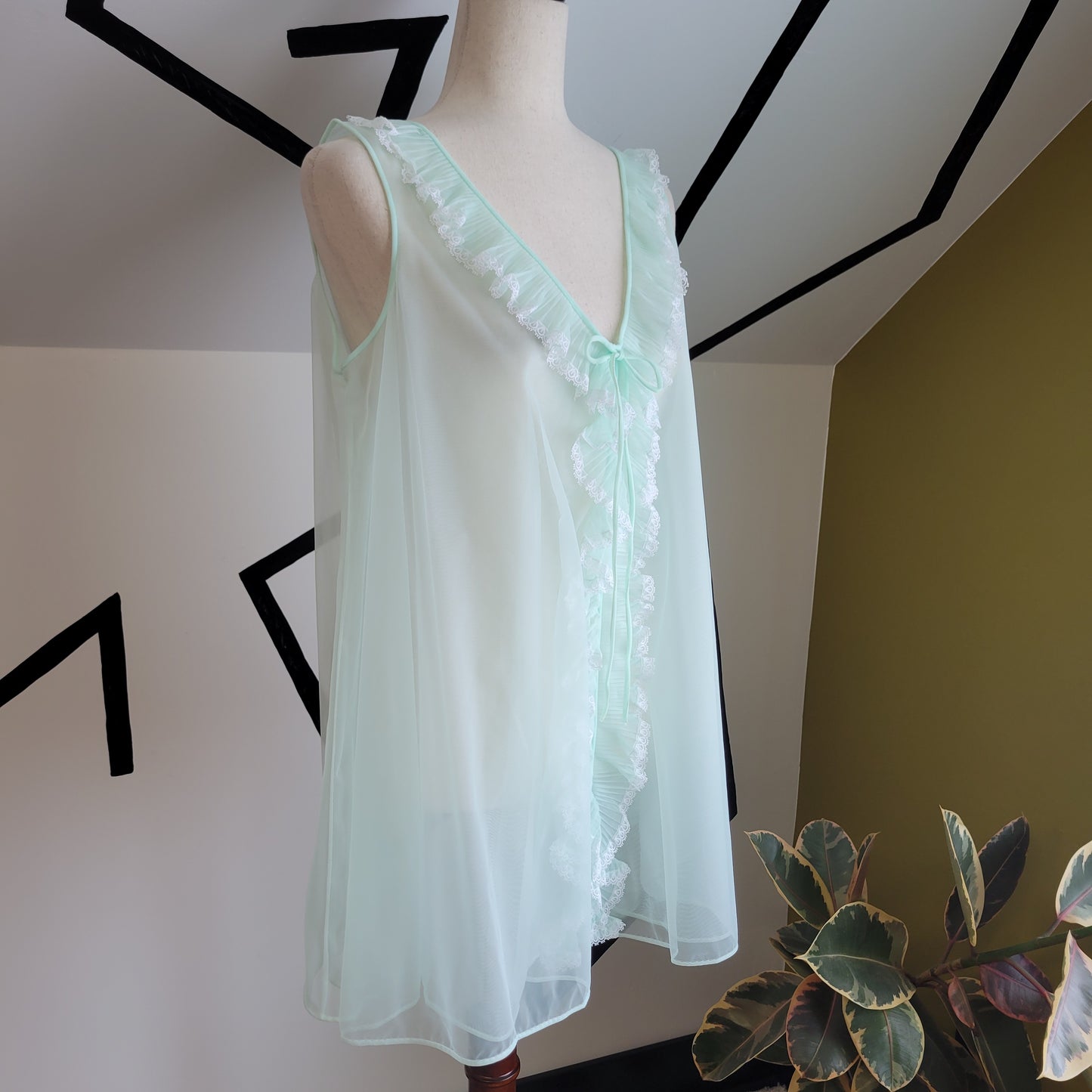 Vintage 60s Mint Double Layer Nylon Babydoll Peignoir - large