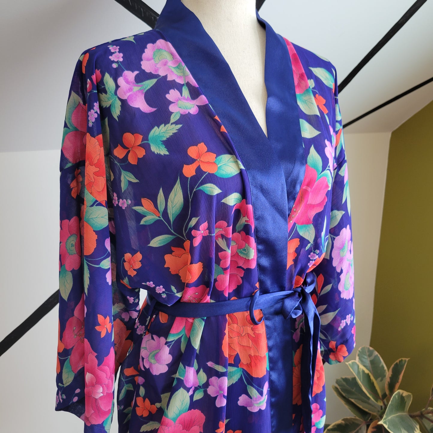 Victoria Secret Vintage Gold Label Navy Floral Robe - up to Large