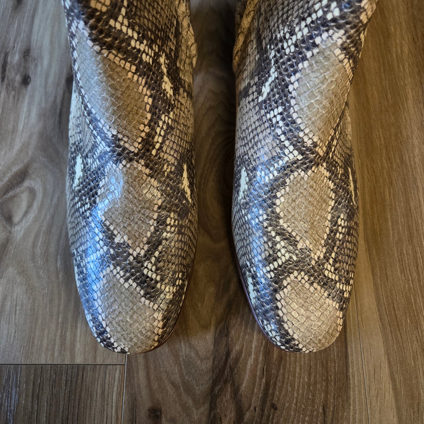 Sam Edelman Snakeskin Boots Style Regaen - Size 10