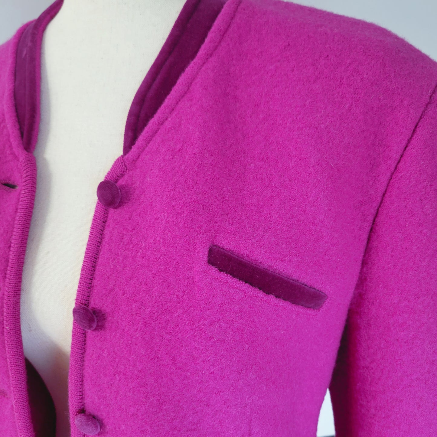 Geiger Vintage Wool Cropped Blazer with Velvet Trim - medium