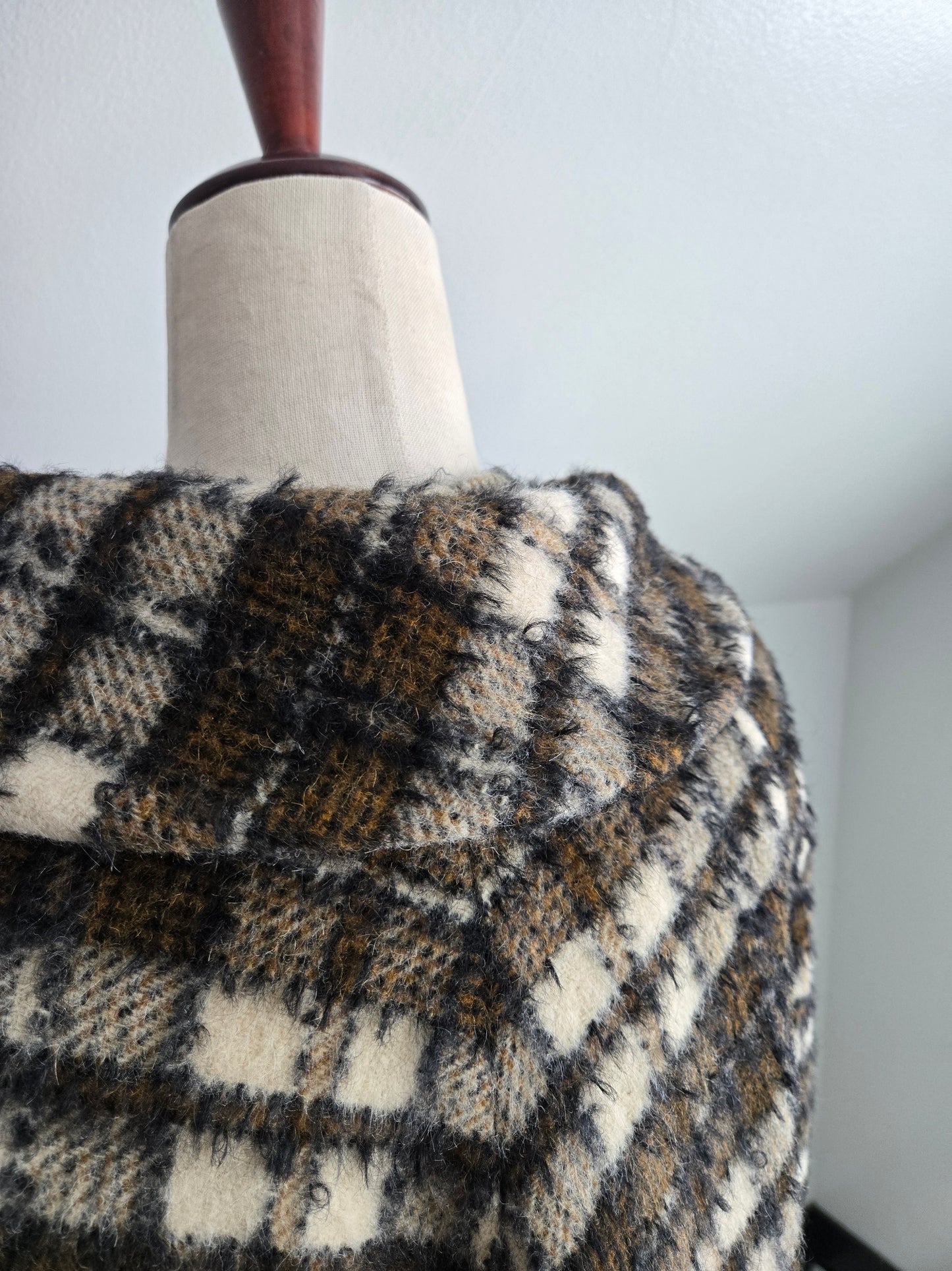 Madison's Columbus 1950s Mohair Plaid Car Coat - XL