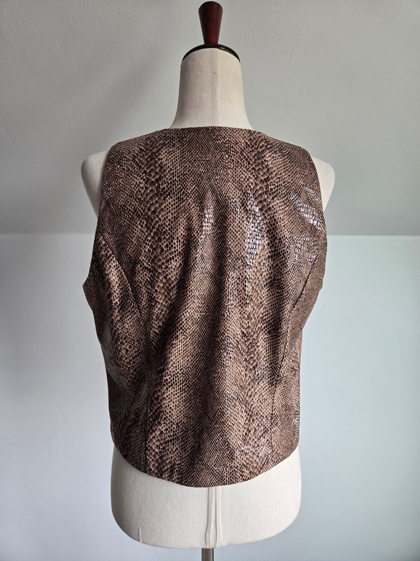 Banjo Dallas, TX Vintage 80s Western Snake Skin Print Vest -