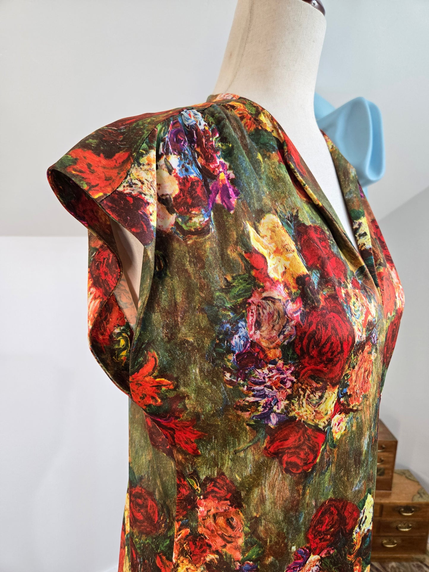 Vintage 70s Romantic Garden Print Sleeveless Top - large