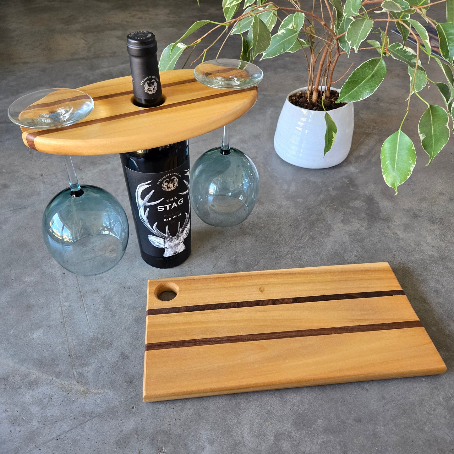 Wine Caddy and Cutting Board 4