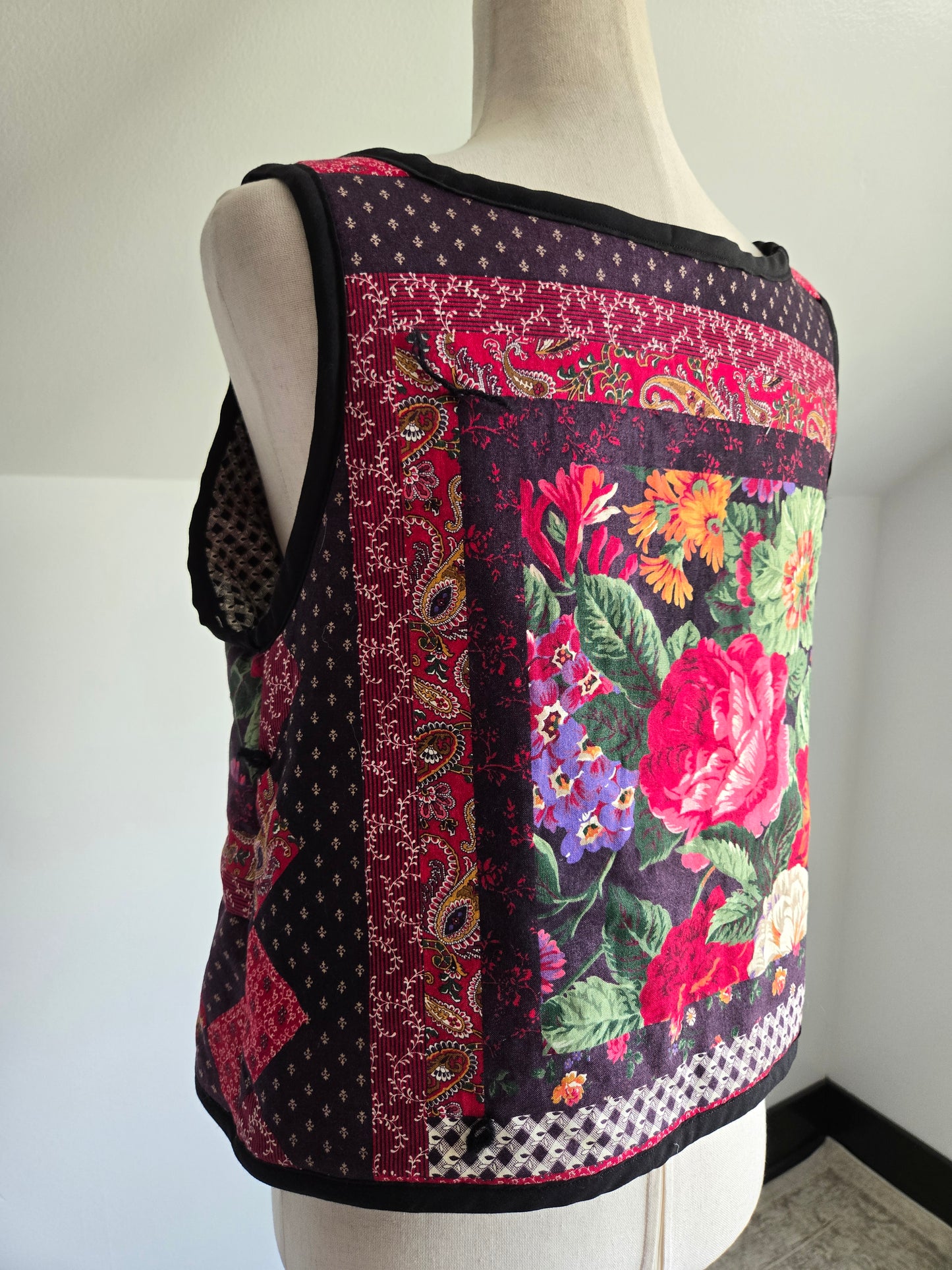 Hand Made Quilted Floral Tie Front Vest - M-XL