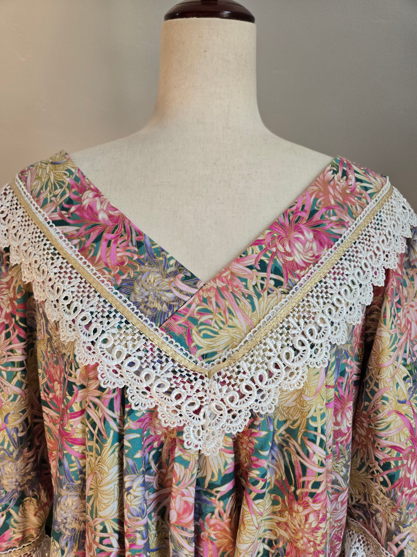 Vintage 1970s Handmade Cotton and Lace Maxi Housedress - large