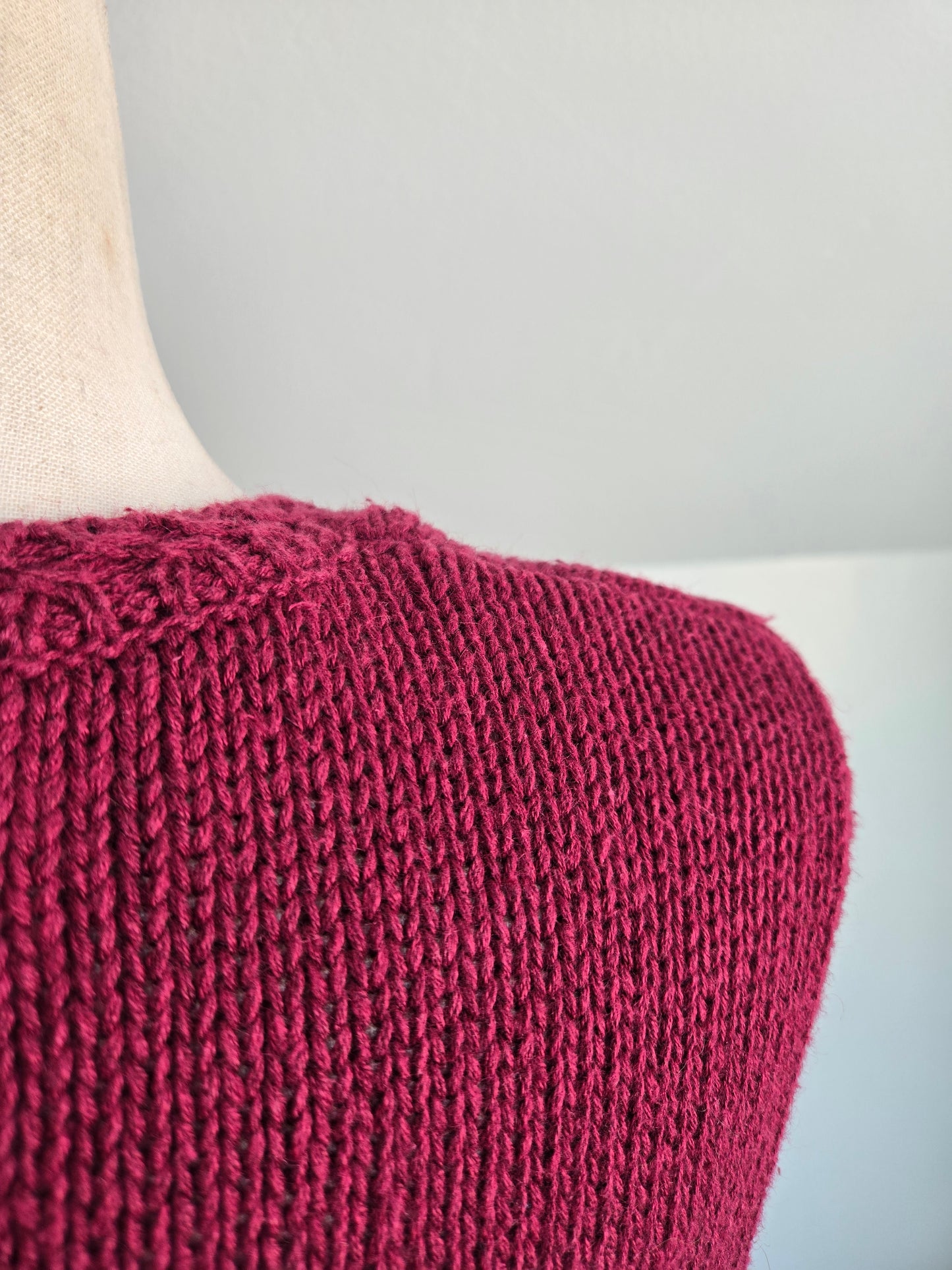 Cabela's Vintage Cotton Hand Knit Outdoors Vest - large