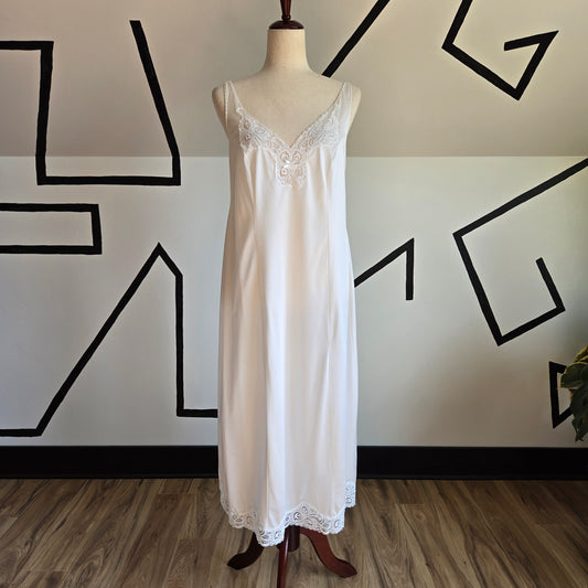 Bali Vintage White Midi Slip with Lace Details - large