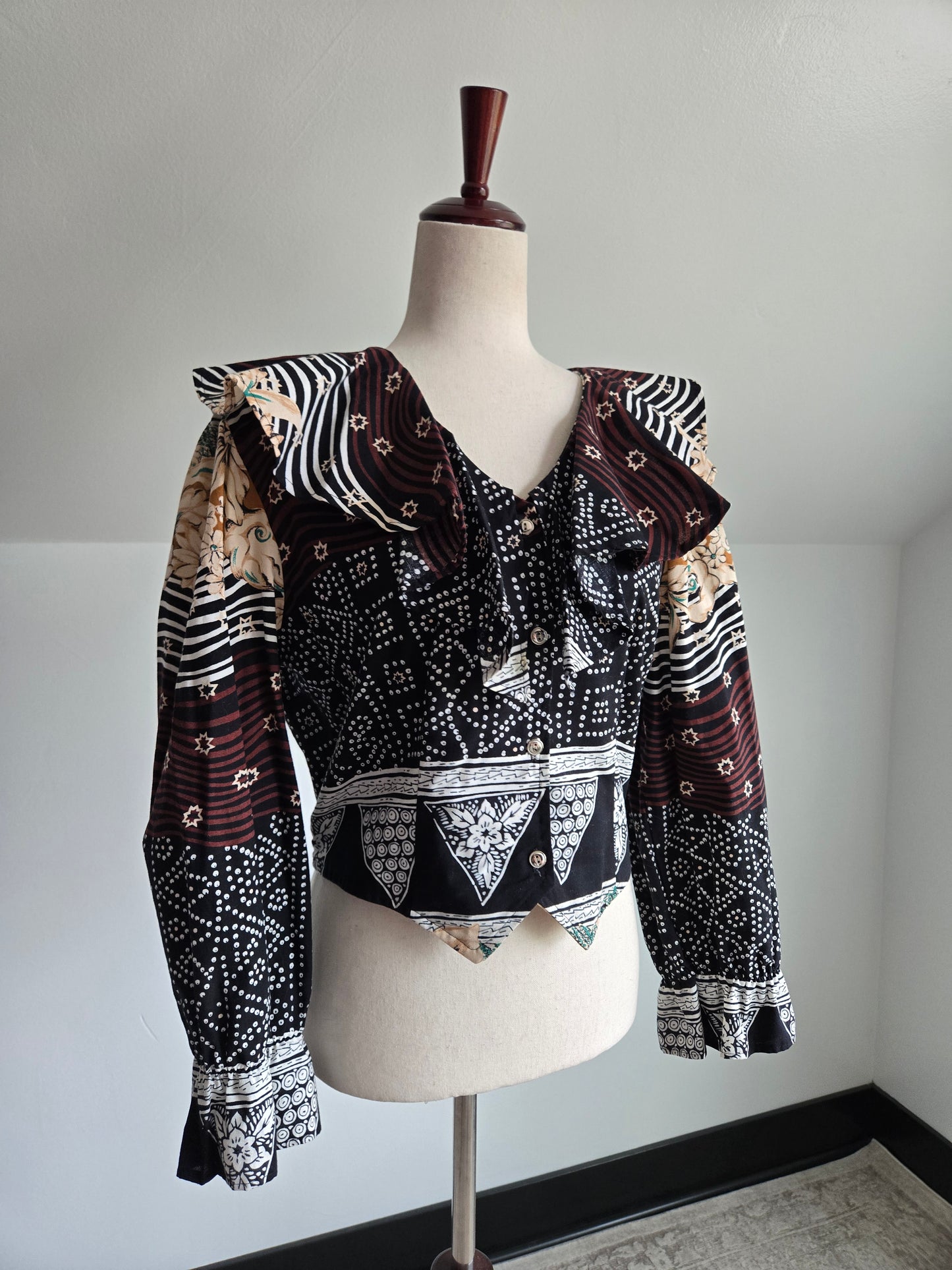 Circle T Roughrider Vintage Western Cropped Blouse - Large