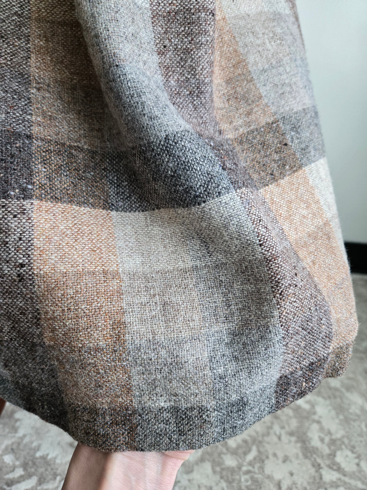 Edinburgh Woolen Mill Vintage Plaid Scottish Wool Skirt made in Great Britain - W32"