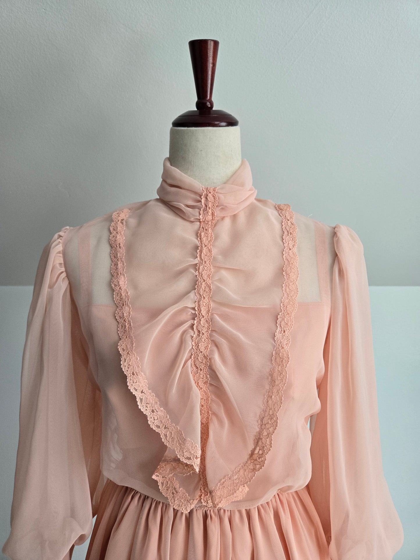 Peachy Pink 1970s Vintage Edwardian Style Dress - small