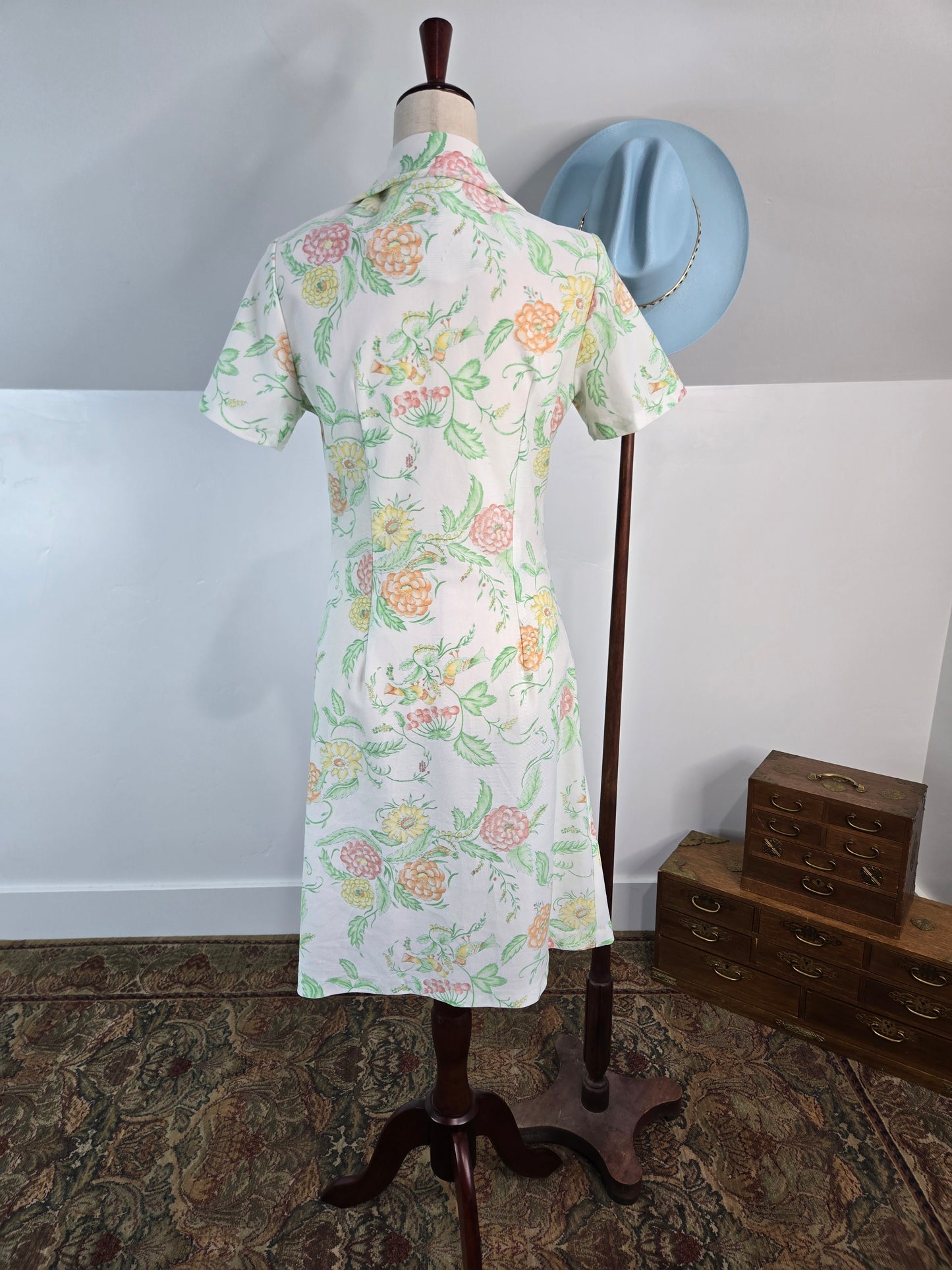 Vintage 60s Florals and Birds Housedress with Heart Zipper - small/medium