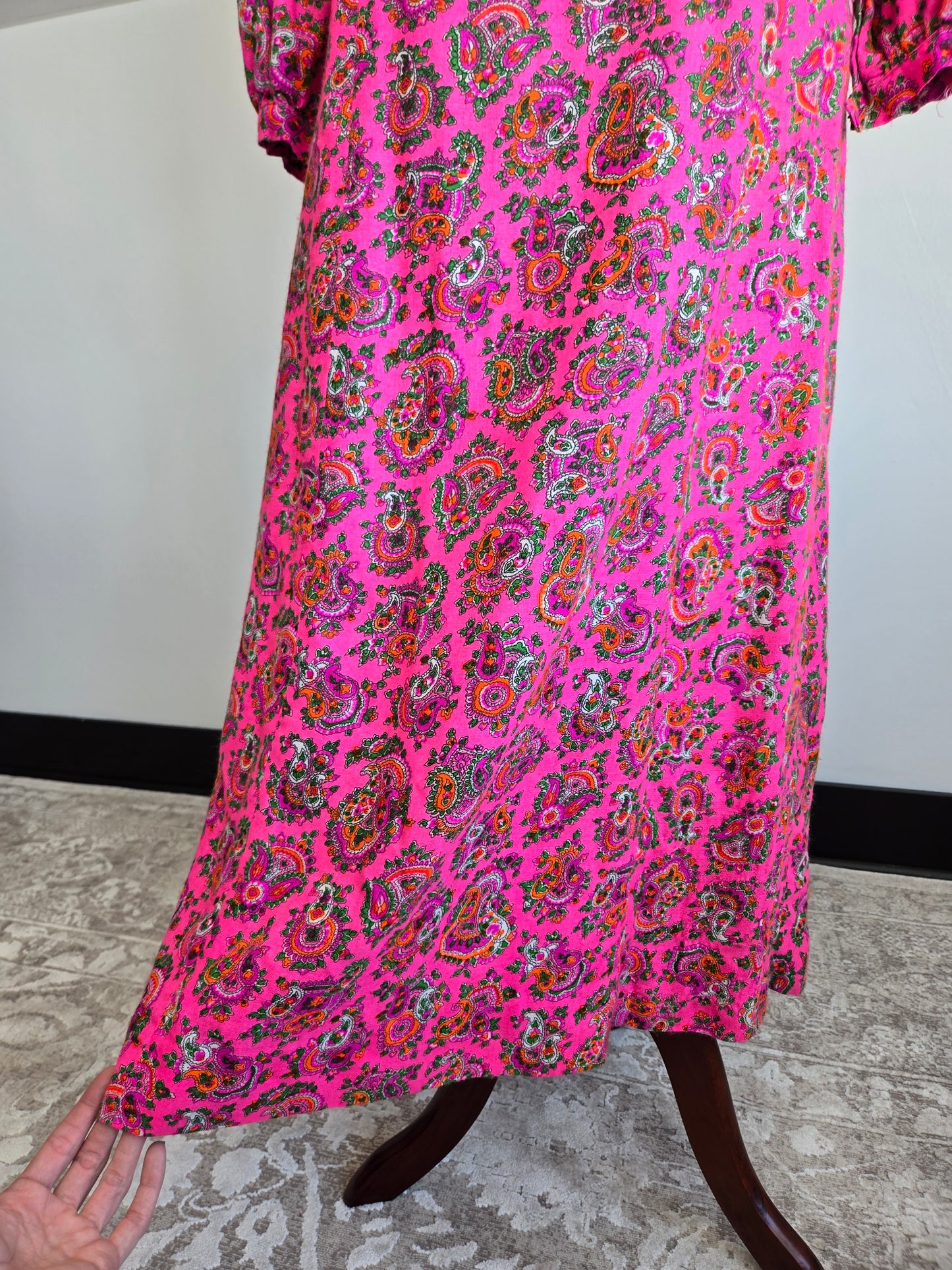 Vintage Pink Paisley Brushed Acrylic Dayglo Print Dress - XS/S