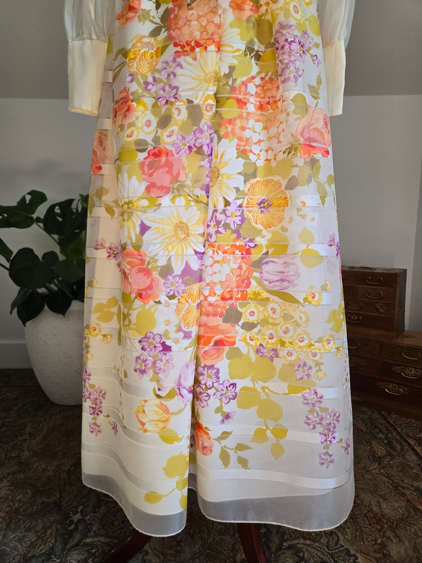 Lorrie Deb San Fransisco Vintage 1970s Hostess Dress - small
