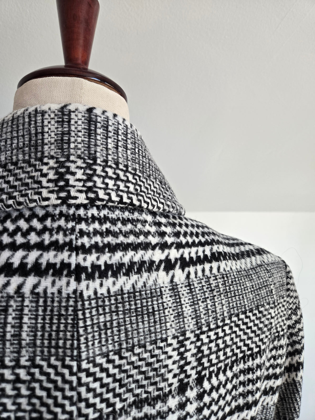 Larry Levine NWT Houndstooth Plaid Peacoat - XL
