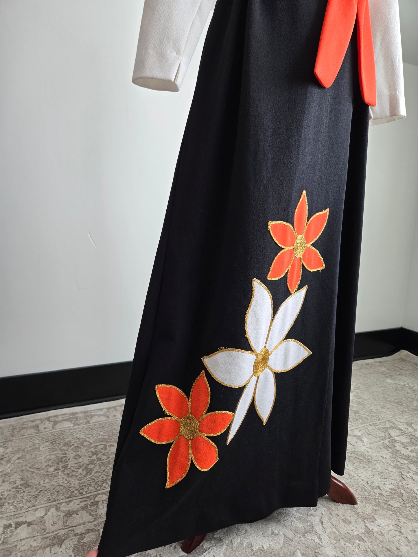 Carroll's Vintage 70s Flower Power Maxi Dress - medium