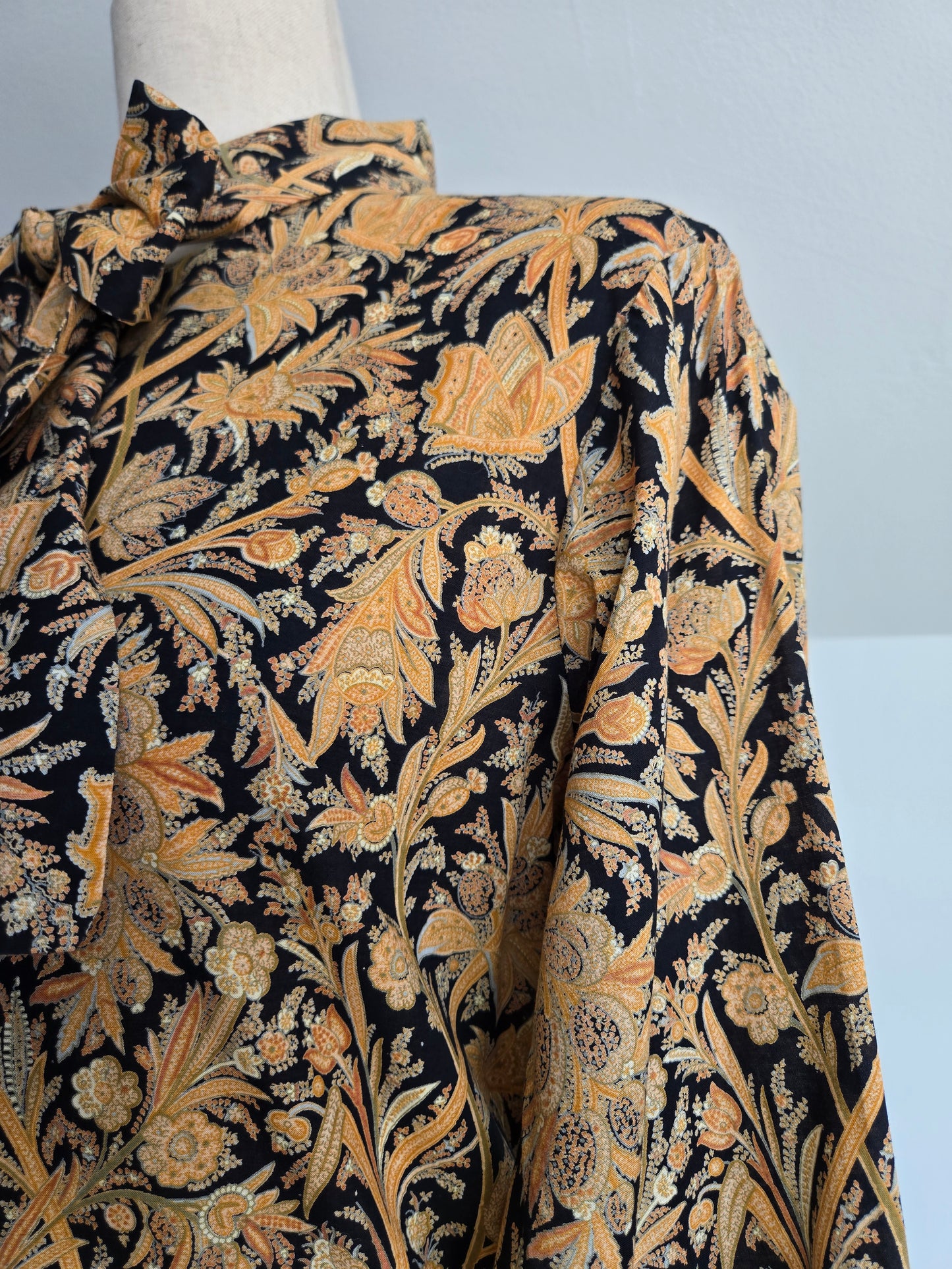 Vintage ERNST Strauss Cotton Tie Front Top - medium