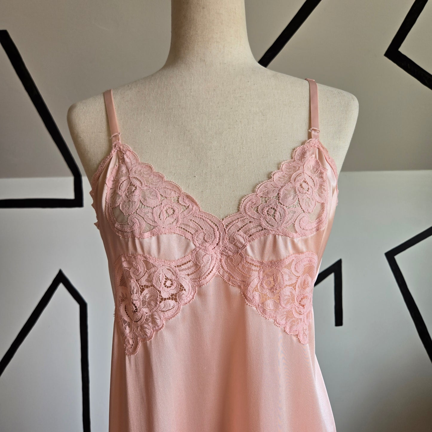 Vanity Fair Vintage Pink Slip Dress with Gorgeous Lace Detailing - Small/Medium