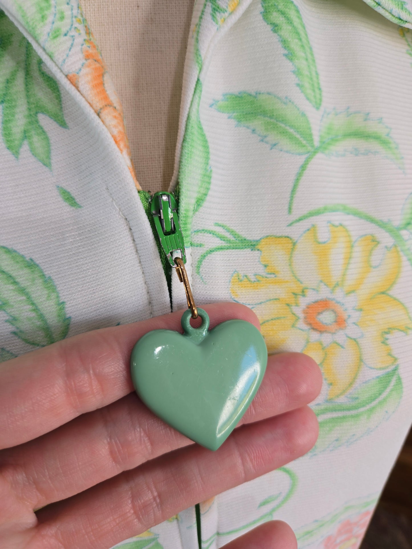 Vintage 60s Florals and Birds Housedress with Heart Zipper - small/medium