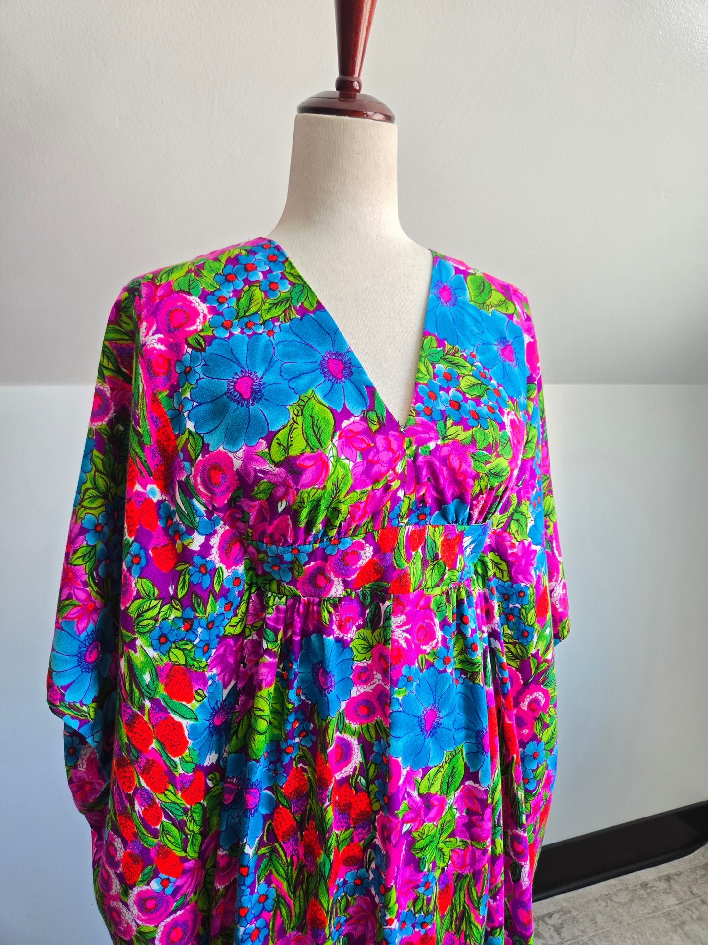 Ter-She Vintage Barkcloth Dayglo Print Floral Caftan - OS