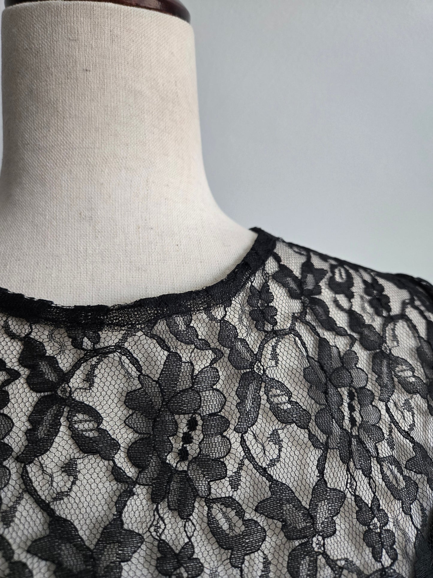 Gunne Sax Jessica McClintok Vintage 1980s Black Lace and Velvet Dress - S/M