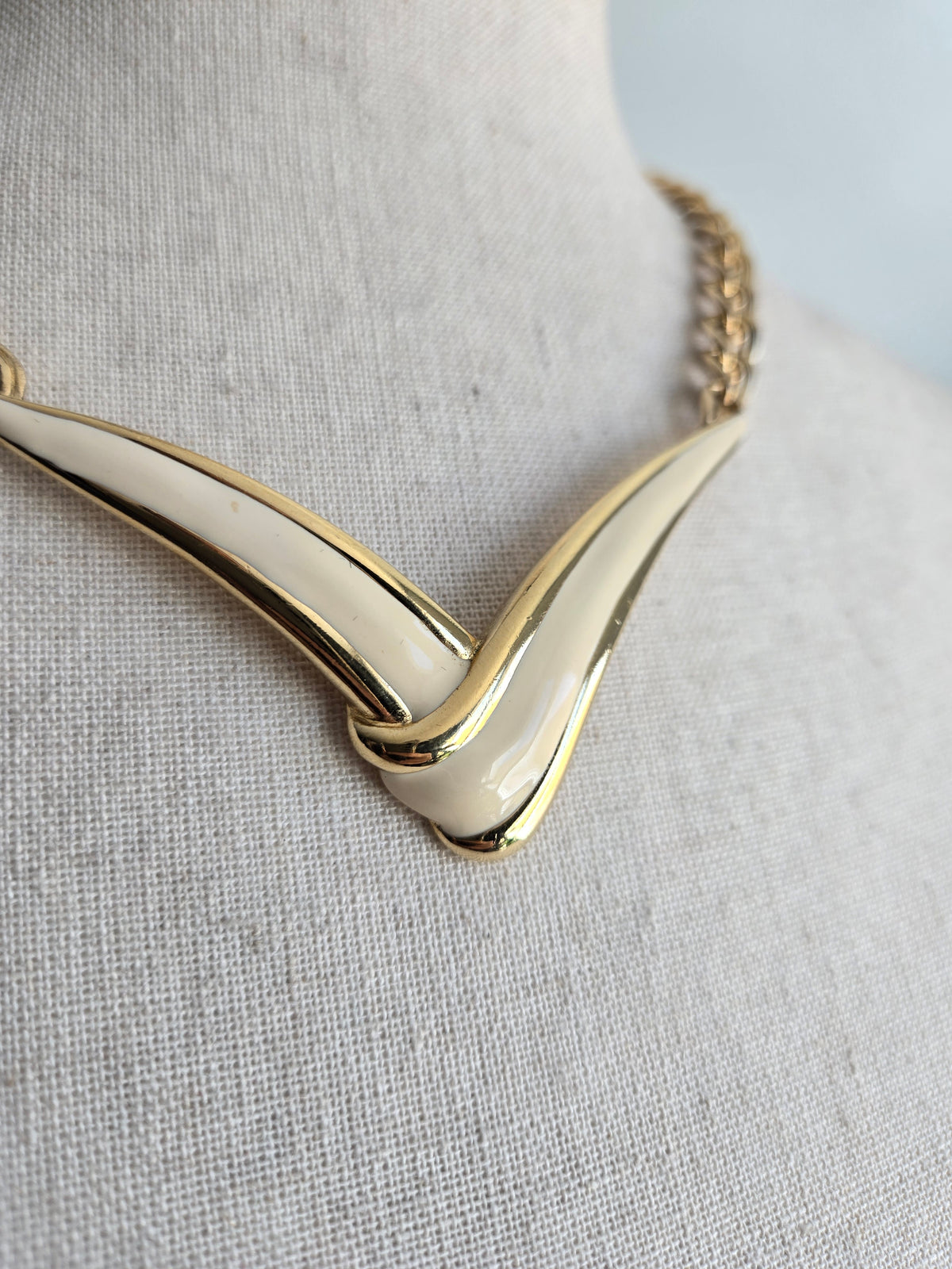 Monet Vintage 80s Enamel Necklace