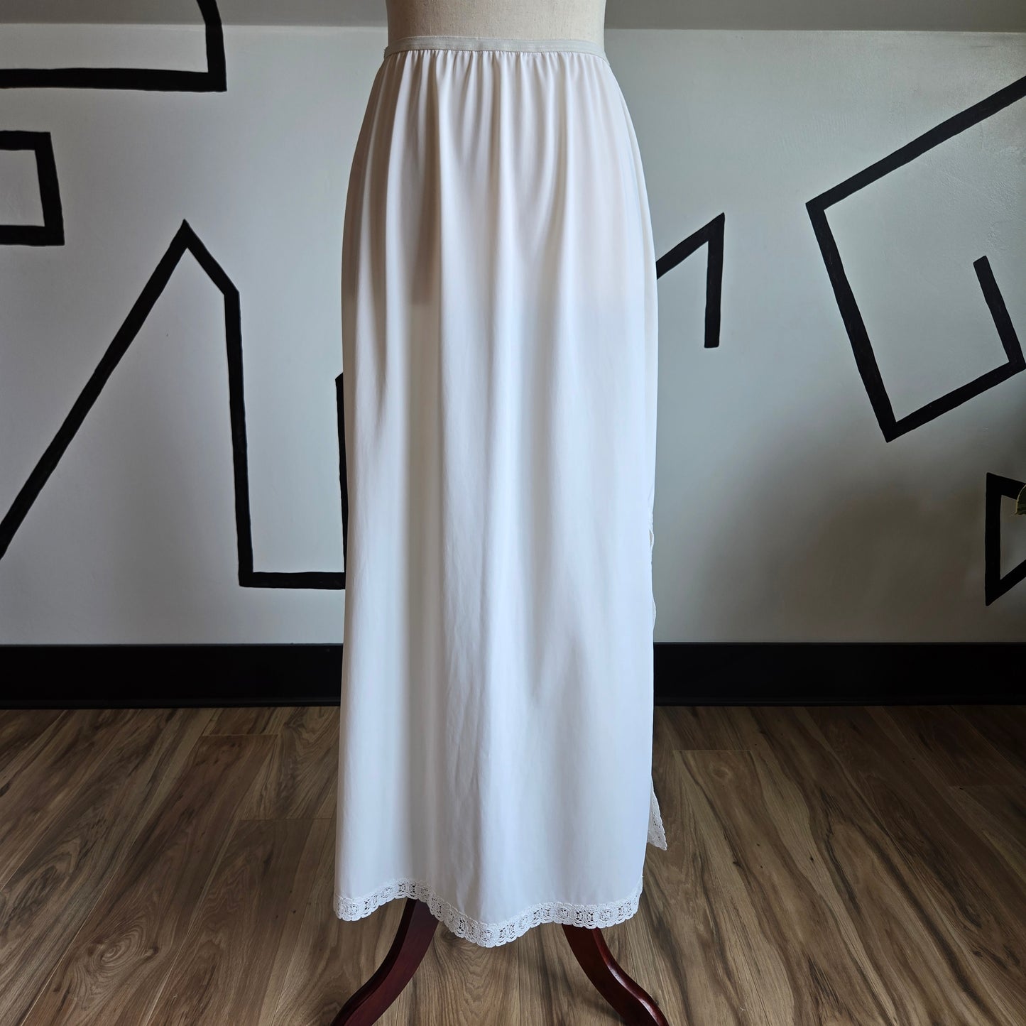 Shadowline Vintage White Long Slip Skirt with Lace Detail and Slit - medium/large