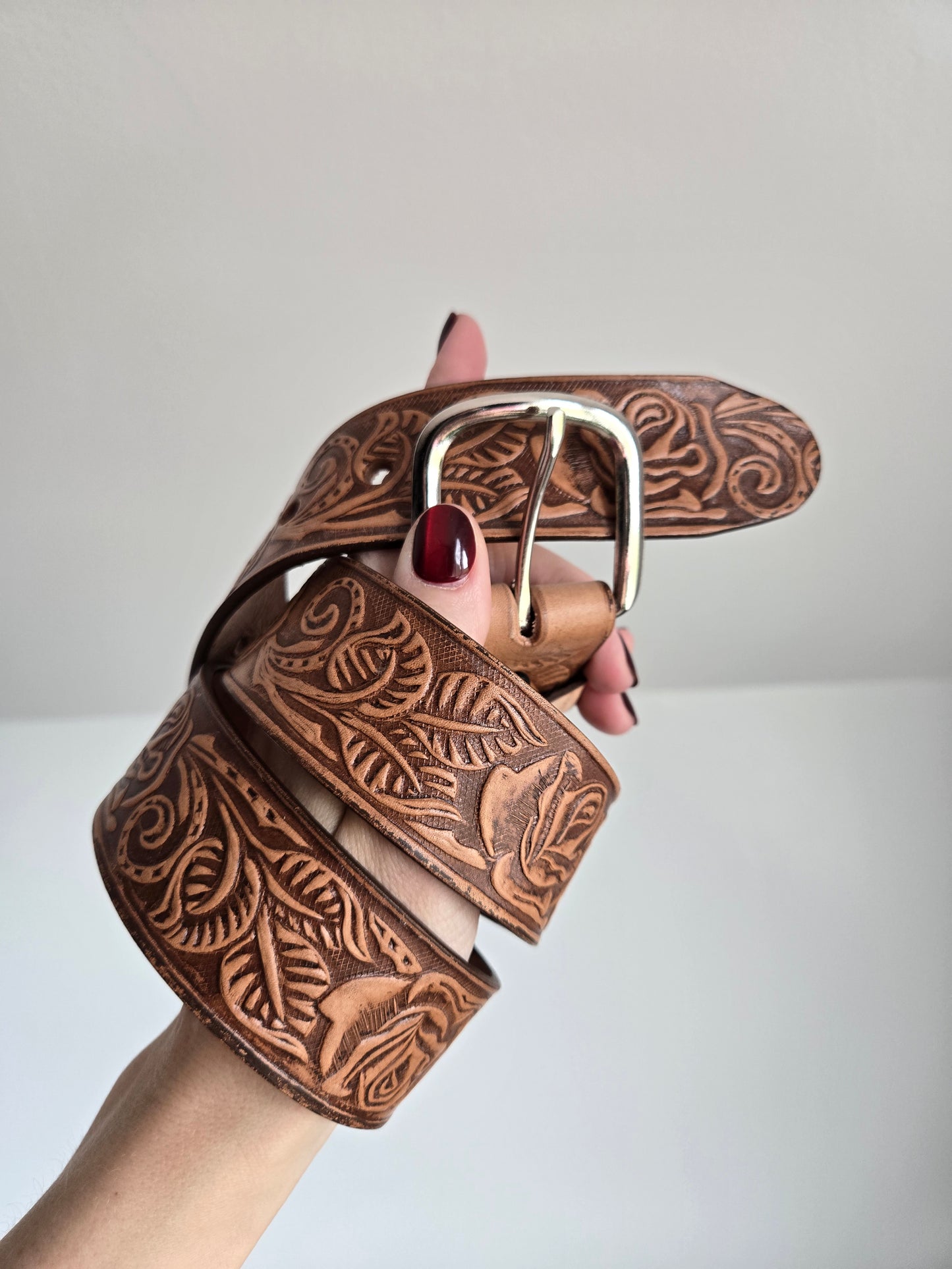 Made in Mexico Tooled Leather Belt in Western Florals - W30-35"