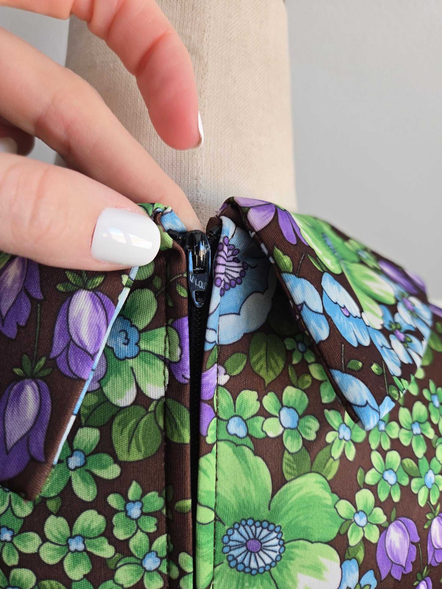 Royalty Dallas Vintage 70s Brown Floral Maxi Dress - L/XL
