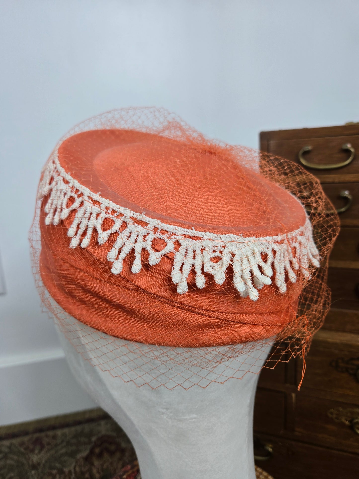 1950s Vintage Peachy Orange Pillbox Hat