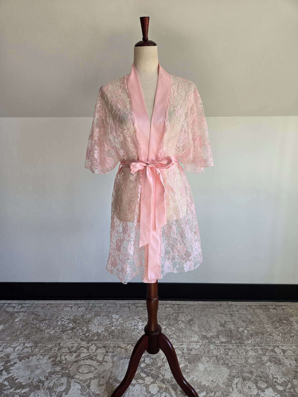 Vintage Miss Elaine Pink Lace Union Made Robe - M/L