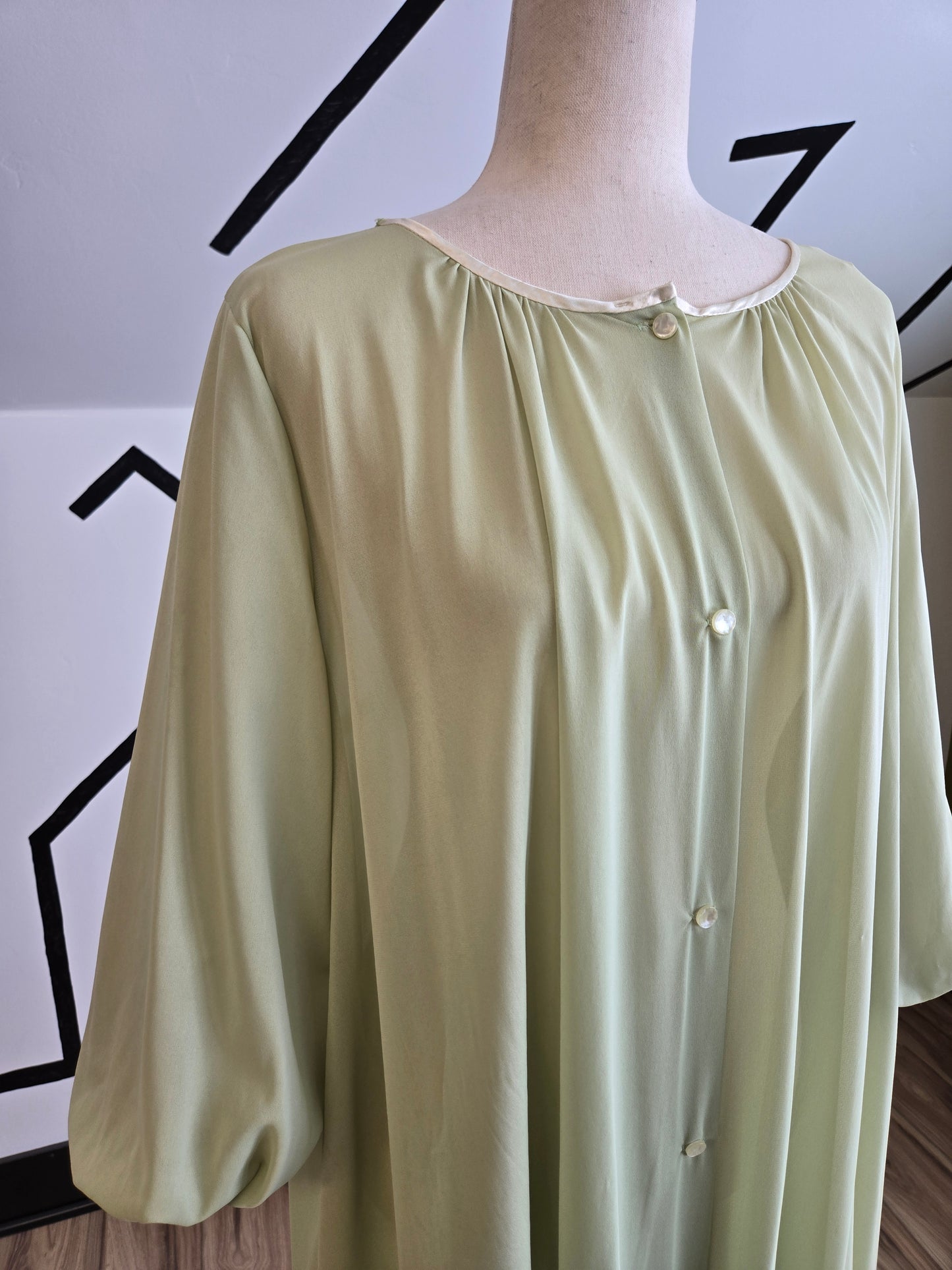 Carol Brent Vintage 60s Chiffon Light Green House Coat - medium