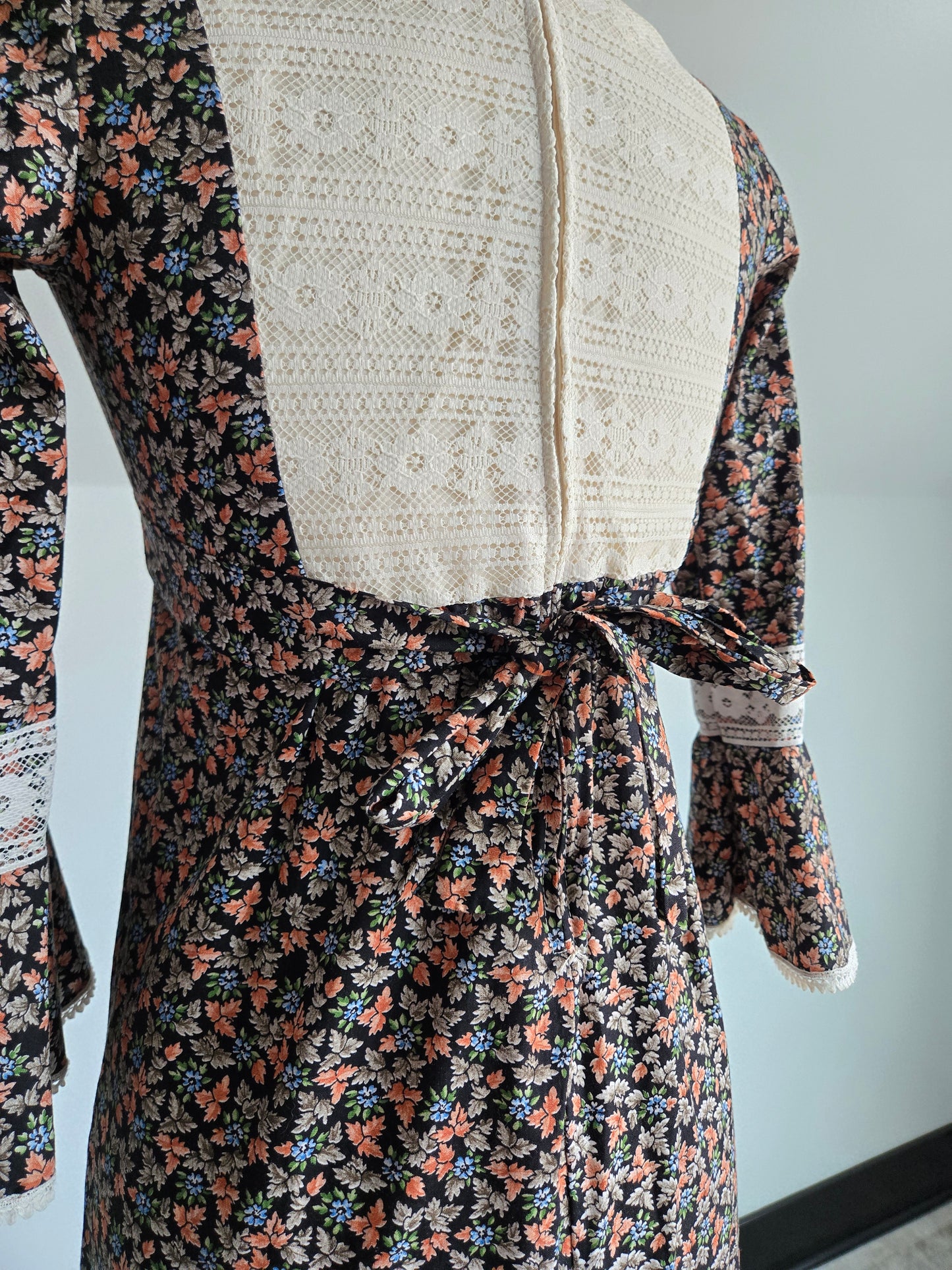 Wendy Bird Vintage 1960s Prairie Dress With Lace Bib - XS/S