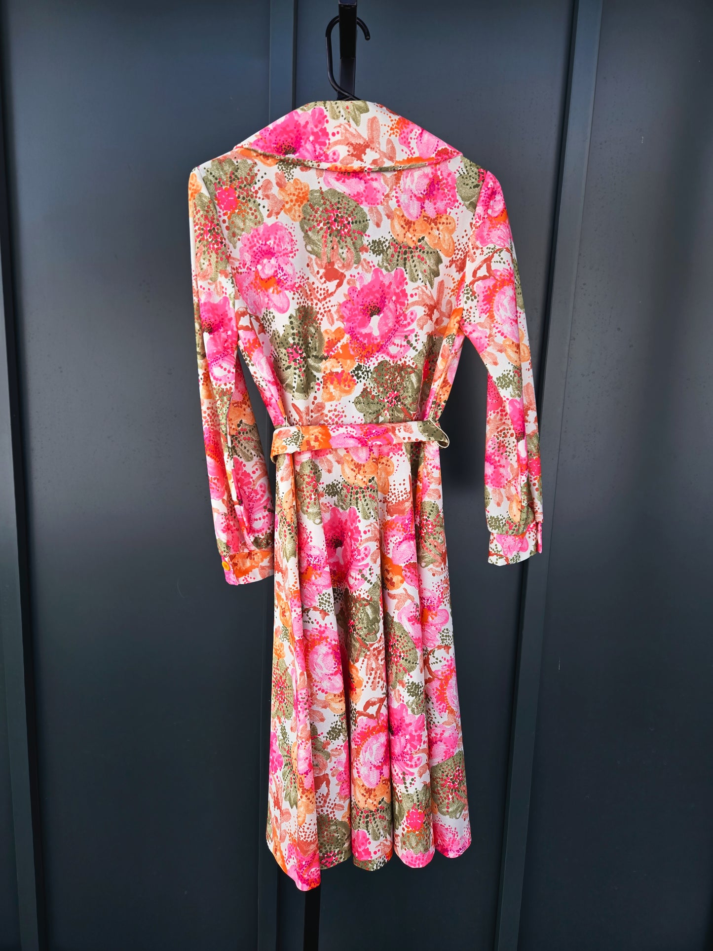 Dyanne Dallas Vintage 70s Bright Floral Dress with Belt - small