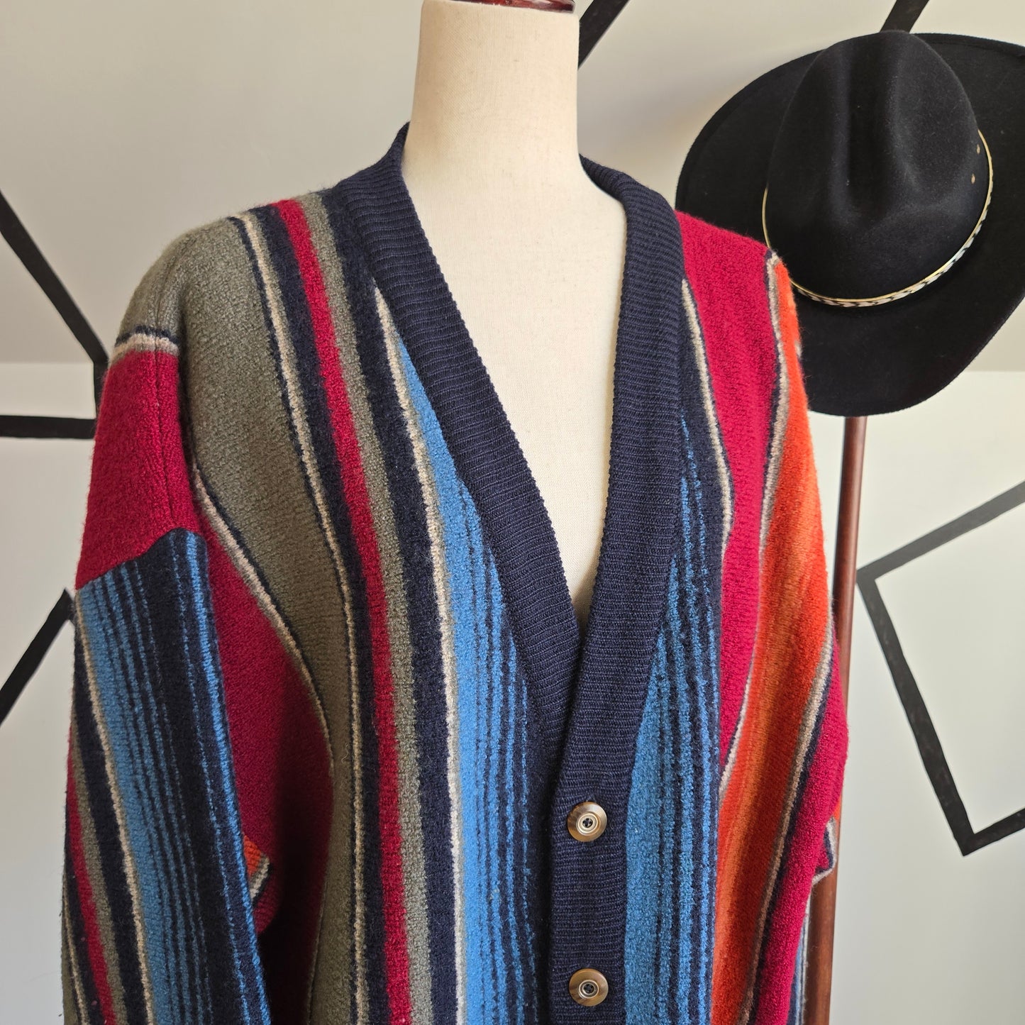 Structure Vintage Pure Wool Southwestern Heavy Cardigan Made in Hong Kong - XL