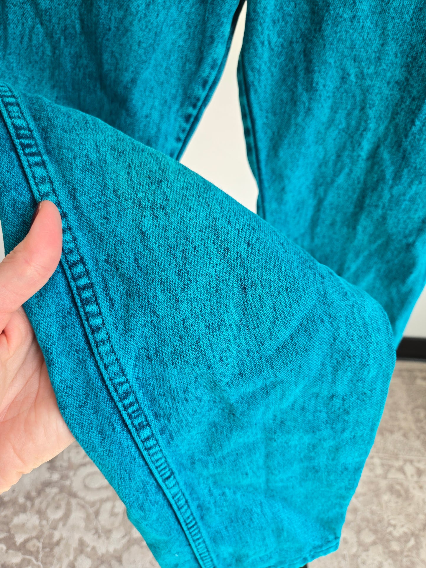 Turquoise Made in USA Vintage Wranglers - W25-26"