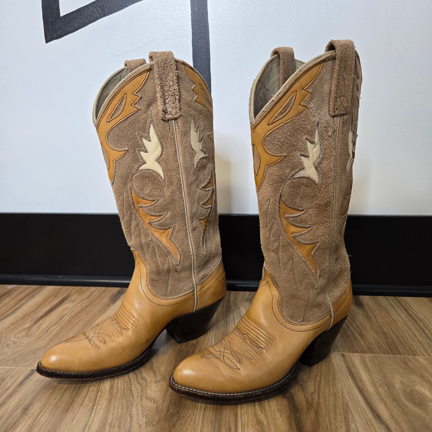 Dan Post Vintage Light Tan Suede Leather Western Boots with Inlays